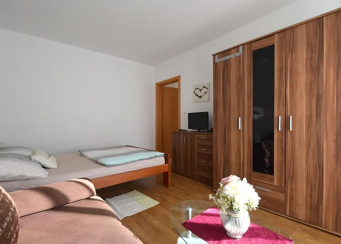 Apartment Mikec 2 By Interhome Malinska