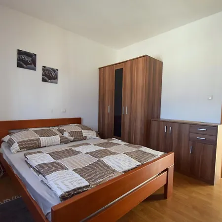 Apartamento Mikec 2 By Interhome